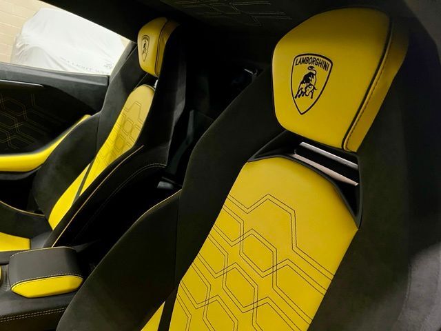 2026 Lamborghini Revuelto Base Paramus NJ