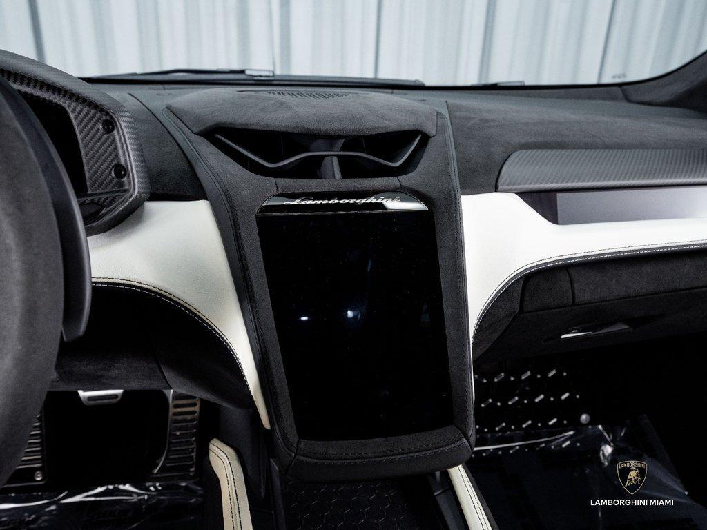 2026 Lamborghini Temerario . North Miami Beach FL