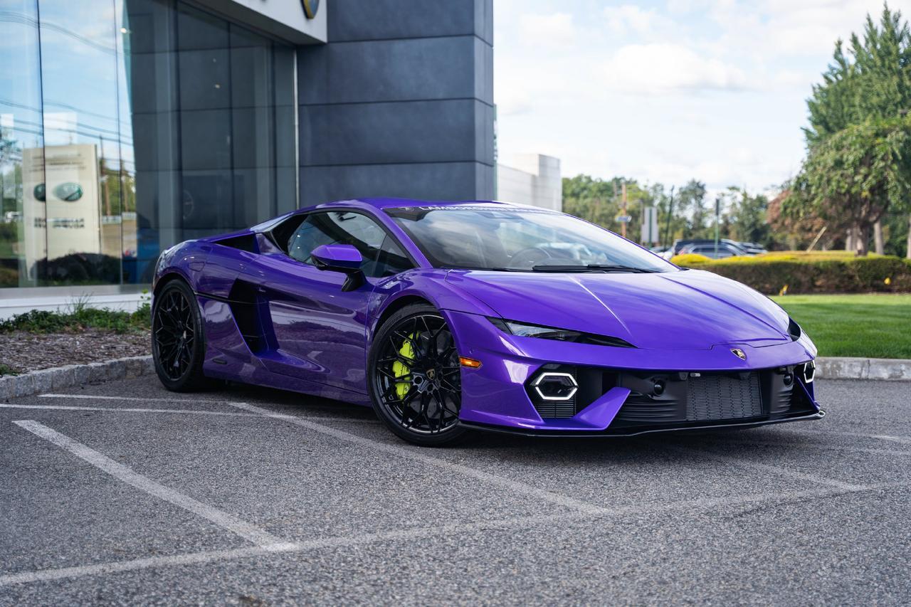 2026 Lamborghini Temerario Base