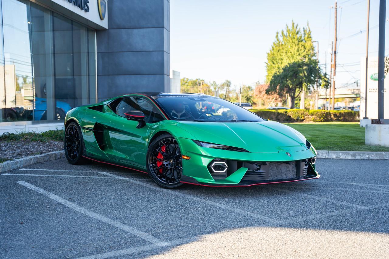 2026 Lamborghini Temerario Base