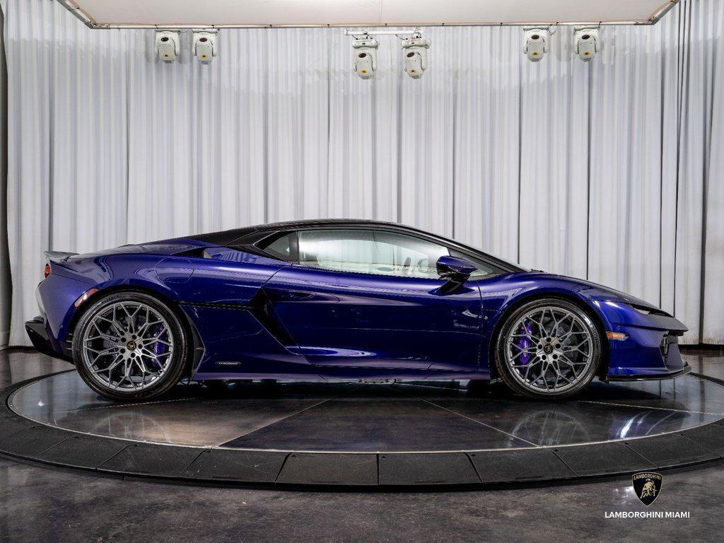 2026 Lamborghini Temerario Coupe