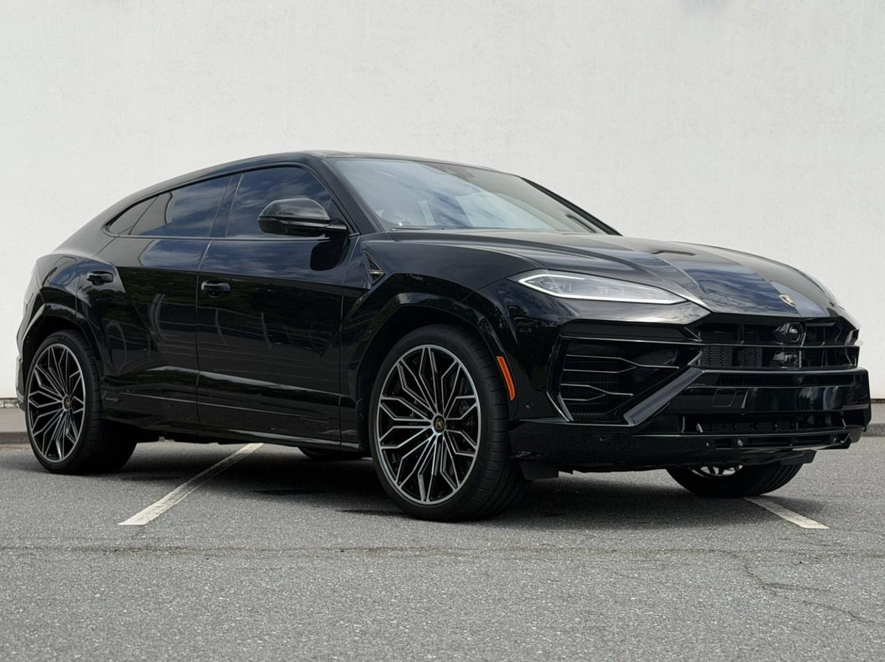 2026 Lamborghini URUS SE