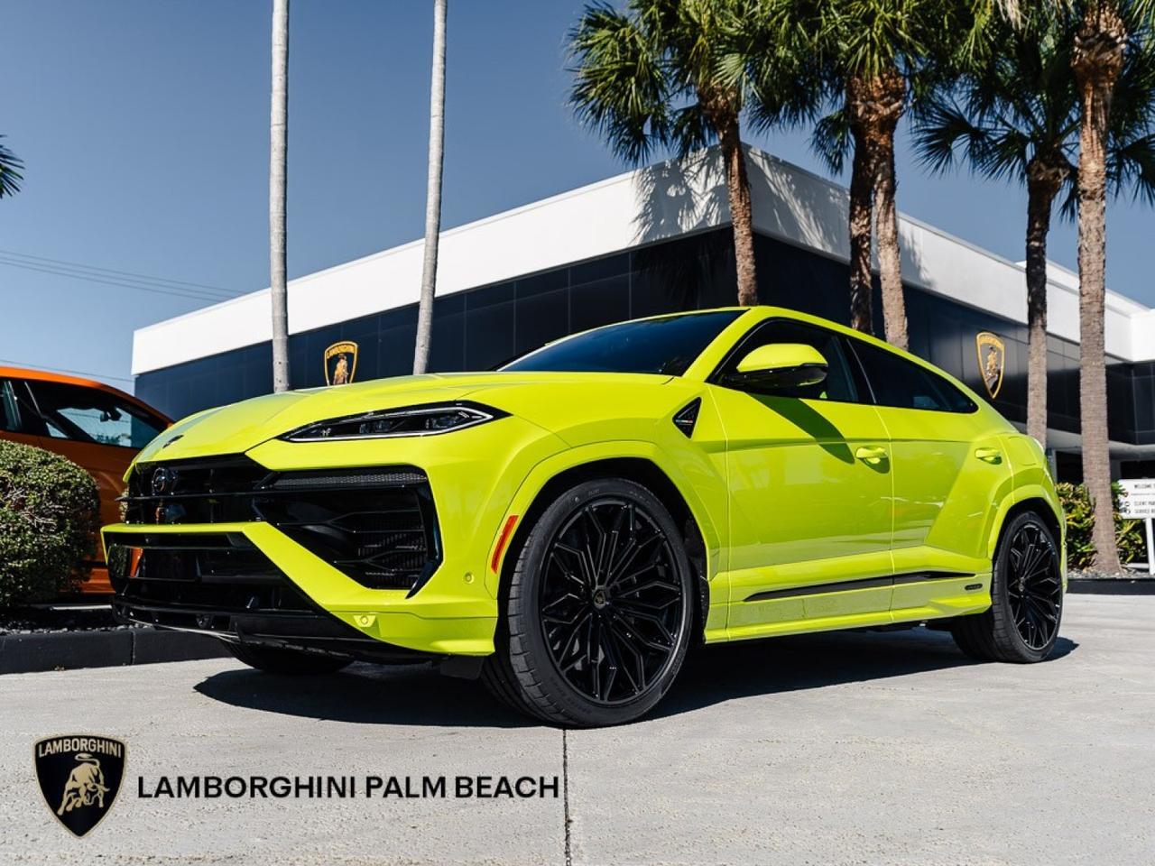 2026 Lamborghini URUS SE