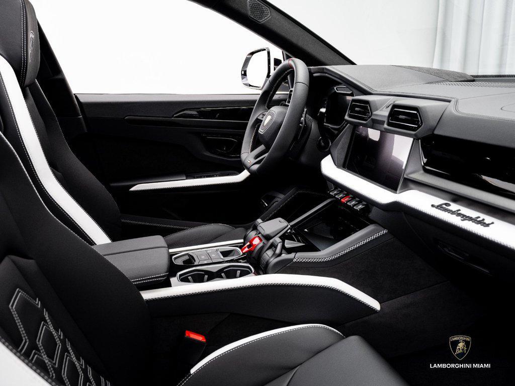 2026 Lamborghini Urus SE AWD North Miami Beach FL