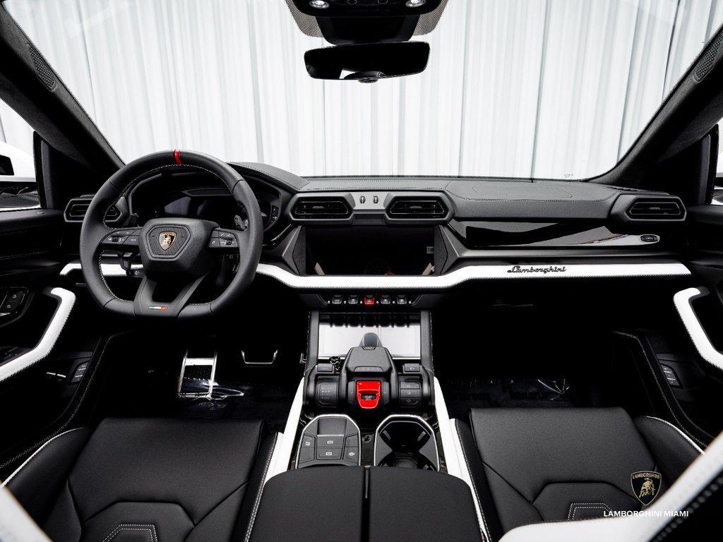 2026 Lamborghini Urus SE AWD North Miami Beach FL