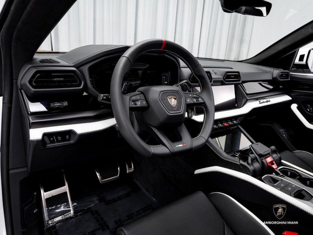 2026 Lamborghini Urus SE AWD North Miami Beach FL