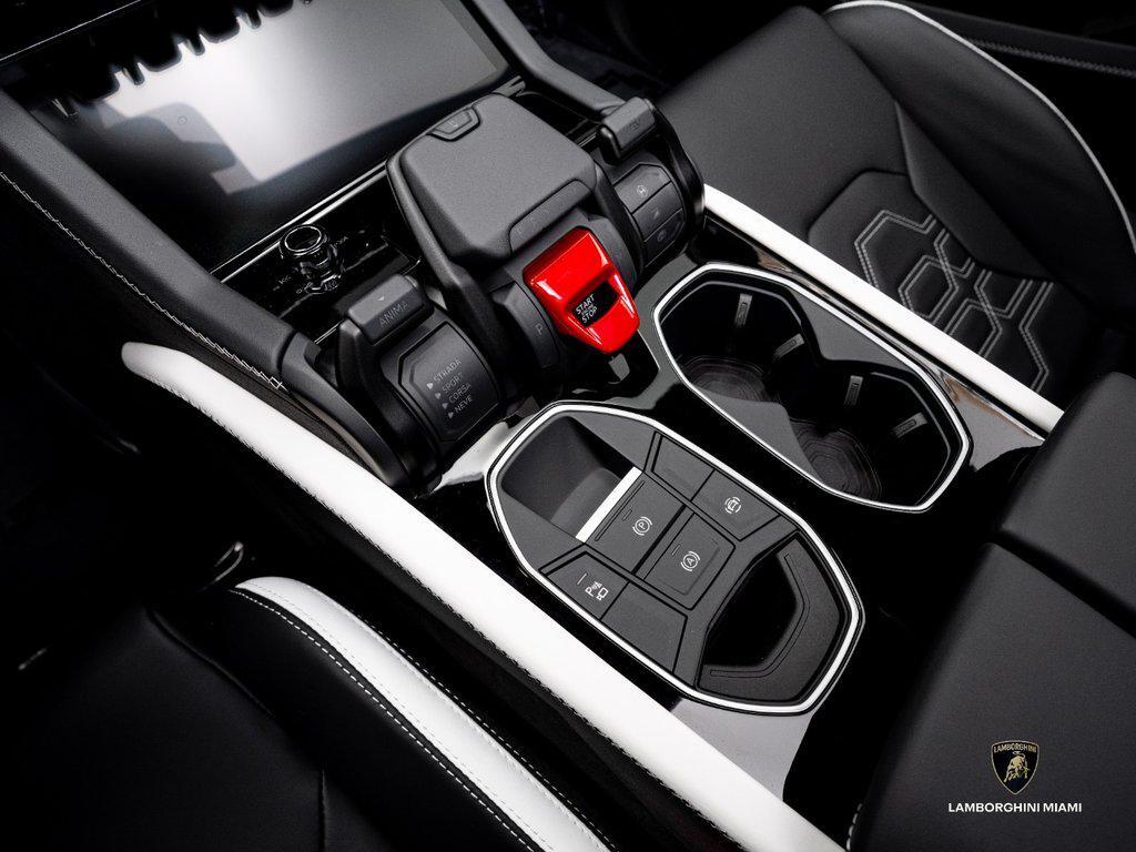 2026 Lamborghini Urus SE AWD North Miami Beach FL