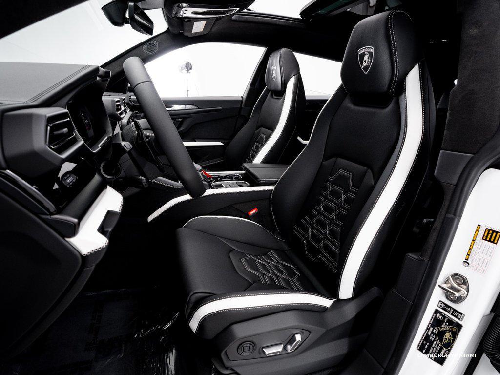 2026 Lamborghini Urus SE AWD North Miami Beach FL