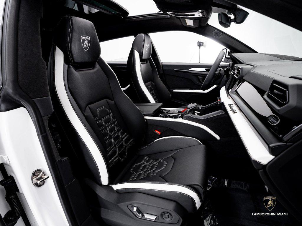 2026 Lamborghini Urus SE AWD North Miami Beach FL