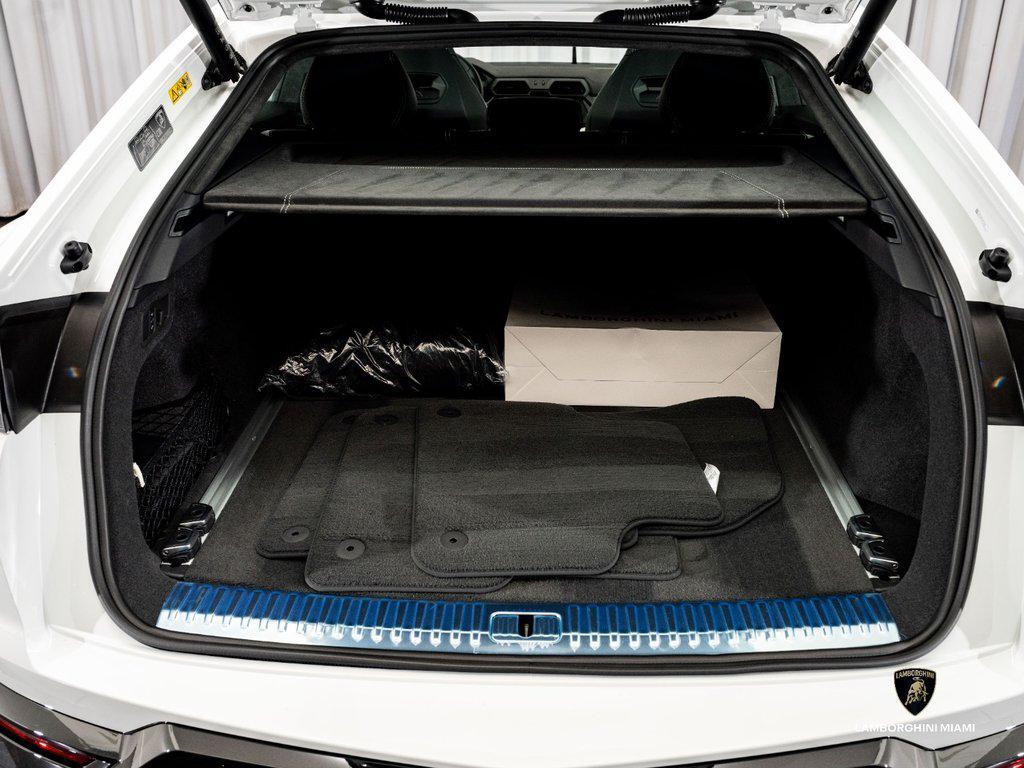 2026 Lamborghini Urus SE AWD North Miami Beach FL