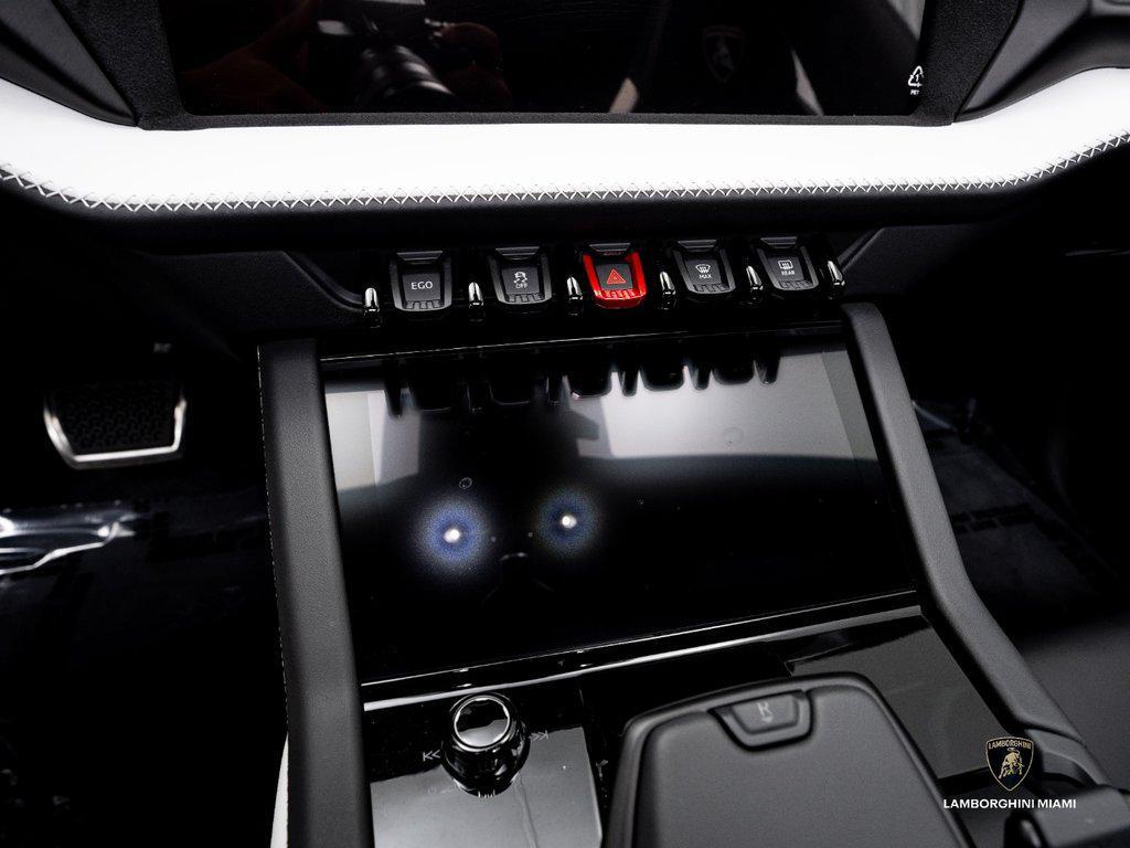 2026 Lamborghini Urus SE AWD North Miami Beach FL