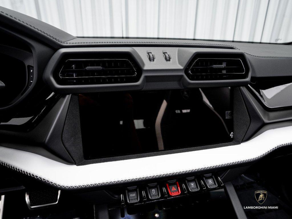 2026 Lamborghini Urus SE AWD North Miami Beach FL