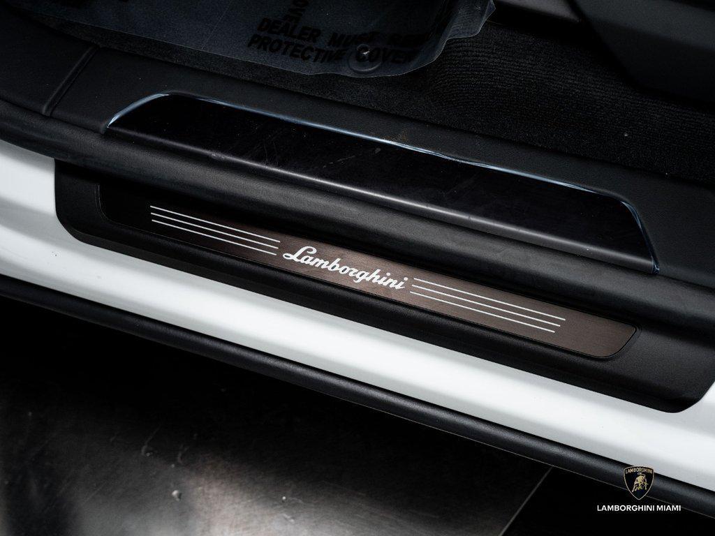2026 Lamborghini Urus SE AWD North Miami Beach FL