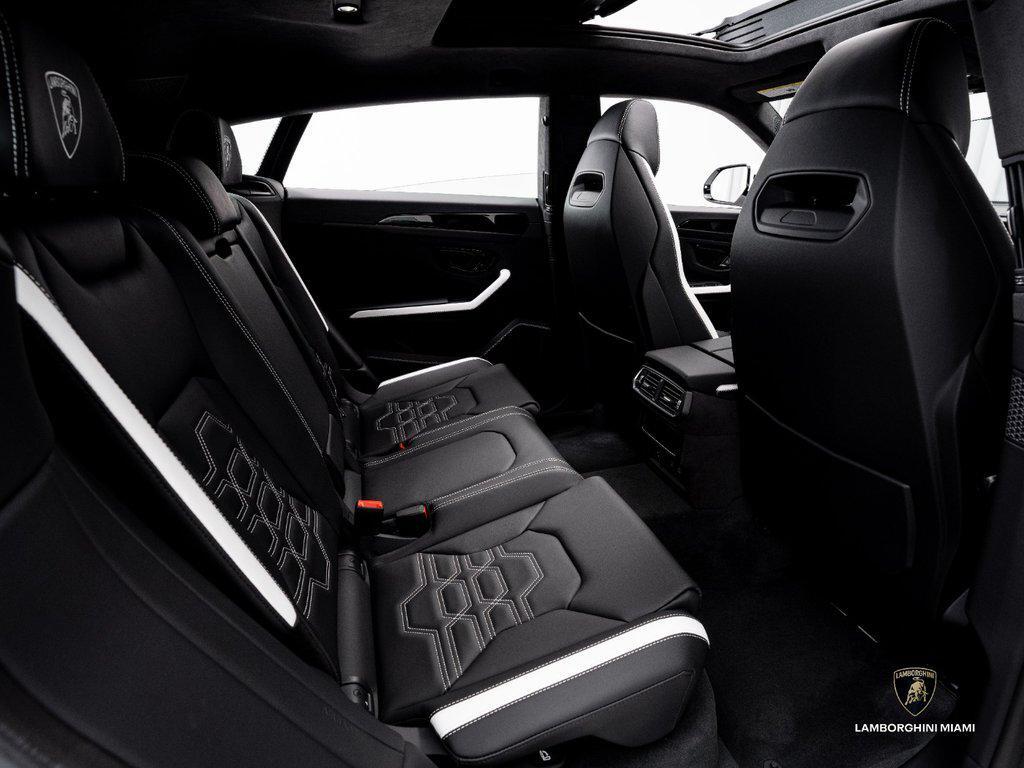 2026 Lamborghini Urus SE AWD North Miami Beach FL