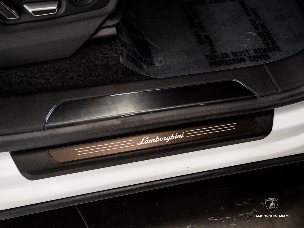2026 Lamborghini Urus SE AWD North Miami Beach FL