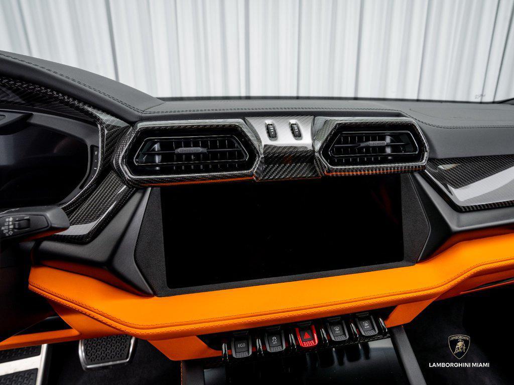 2026 Lamborghini Urus SE AWD North Miami Beach FL