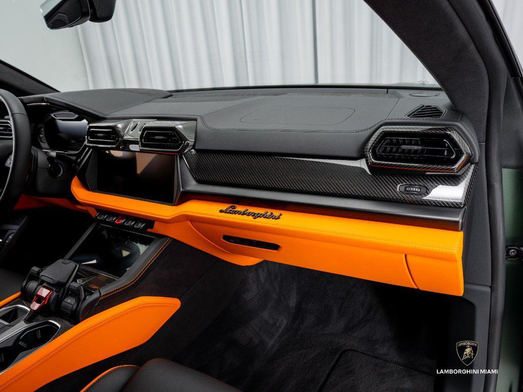 2026 Lamborghini Urus SE AWD North Miami Beach FL