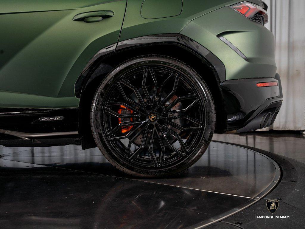 2026 Lamborghini Urus SE AWD North Miami Beach FL