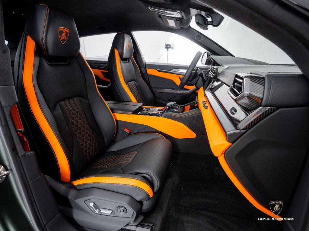 2026 Lamborghini Urus SE AWD North Miami Beach FL