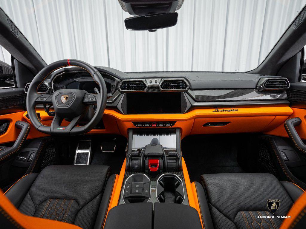 2026 Lamborghini Urus SE AWD North Miami Beach FL