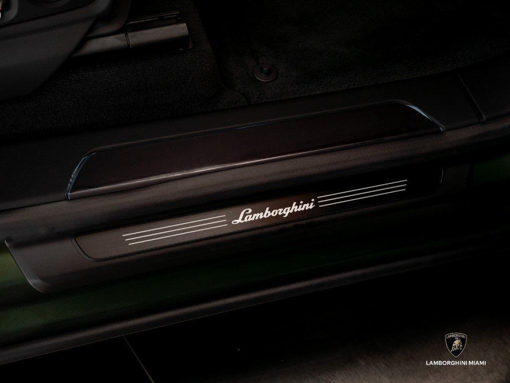 2026 Lamborghini Urus SE AWD North Miami Beach FL