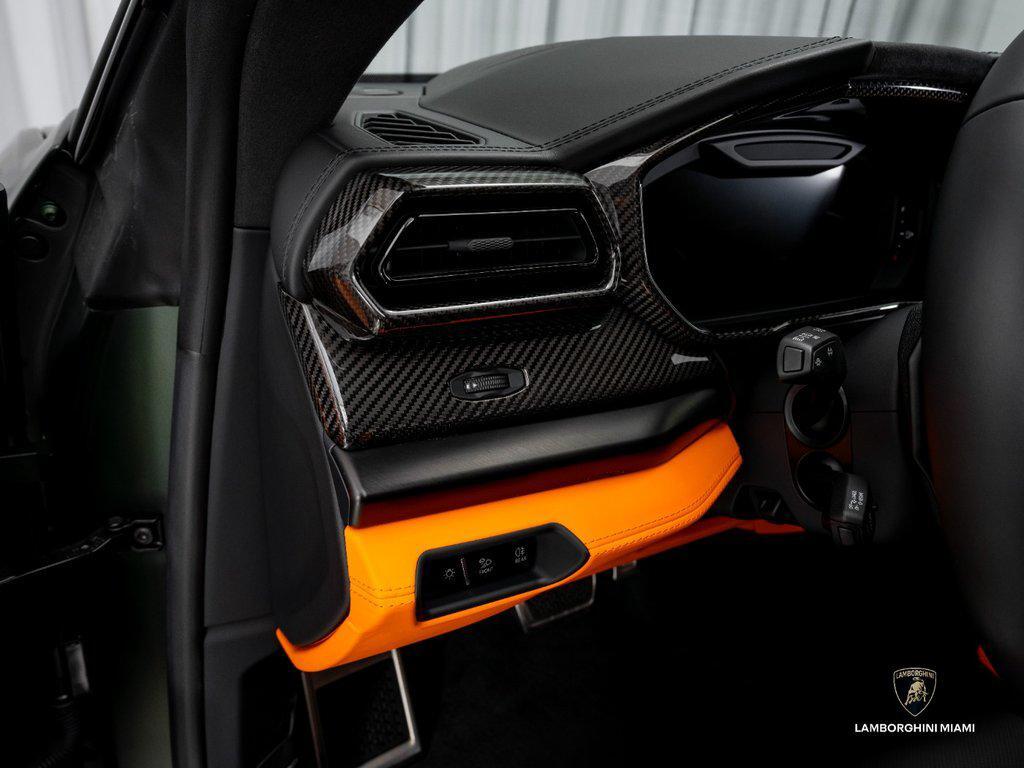 2026 Lamborghini Urus SE AWD North Miami Beach FL