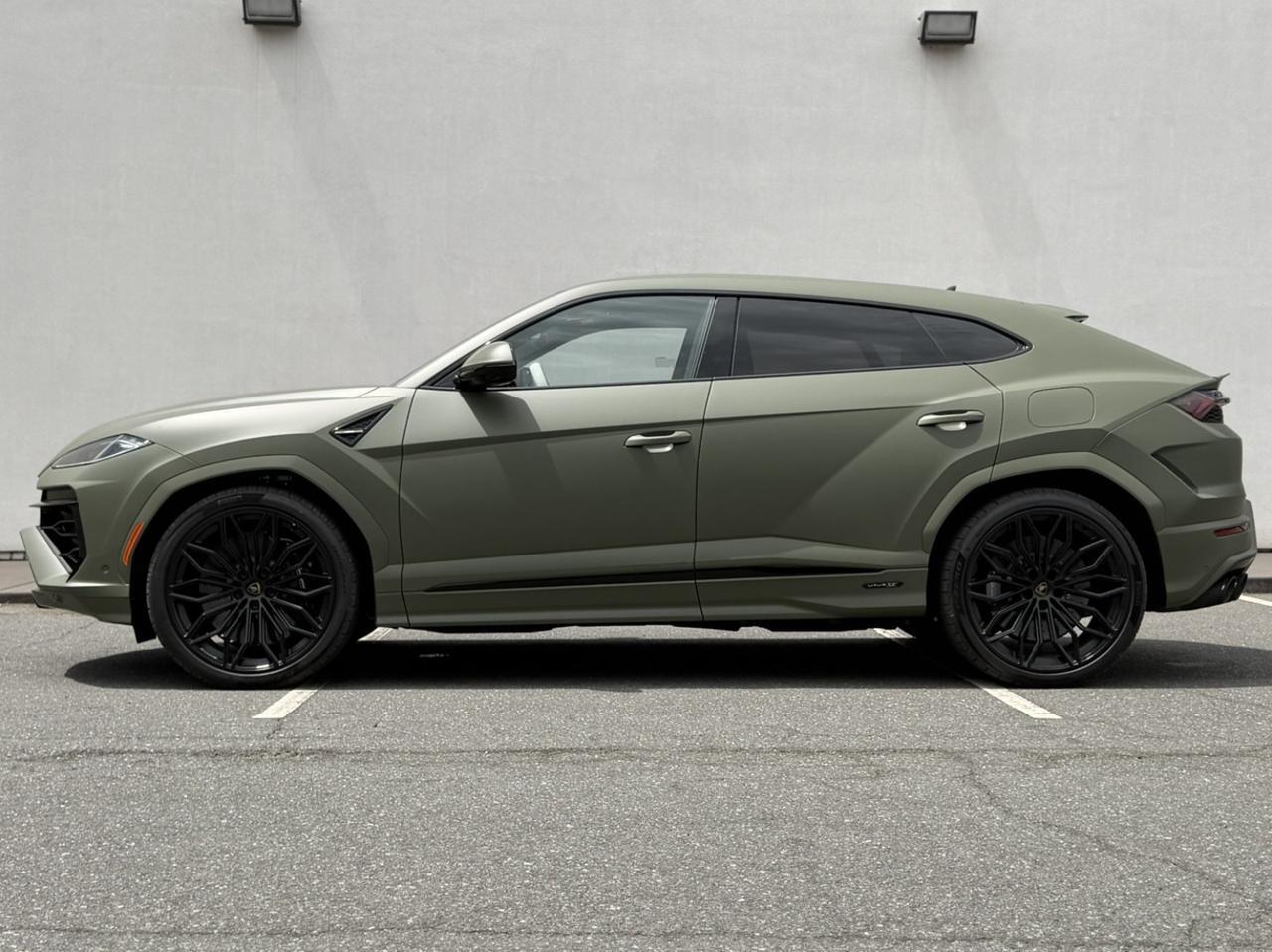 2026 Lamborghini Urus SE Charlotte NC