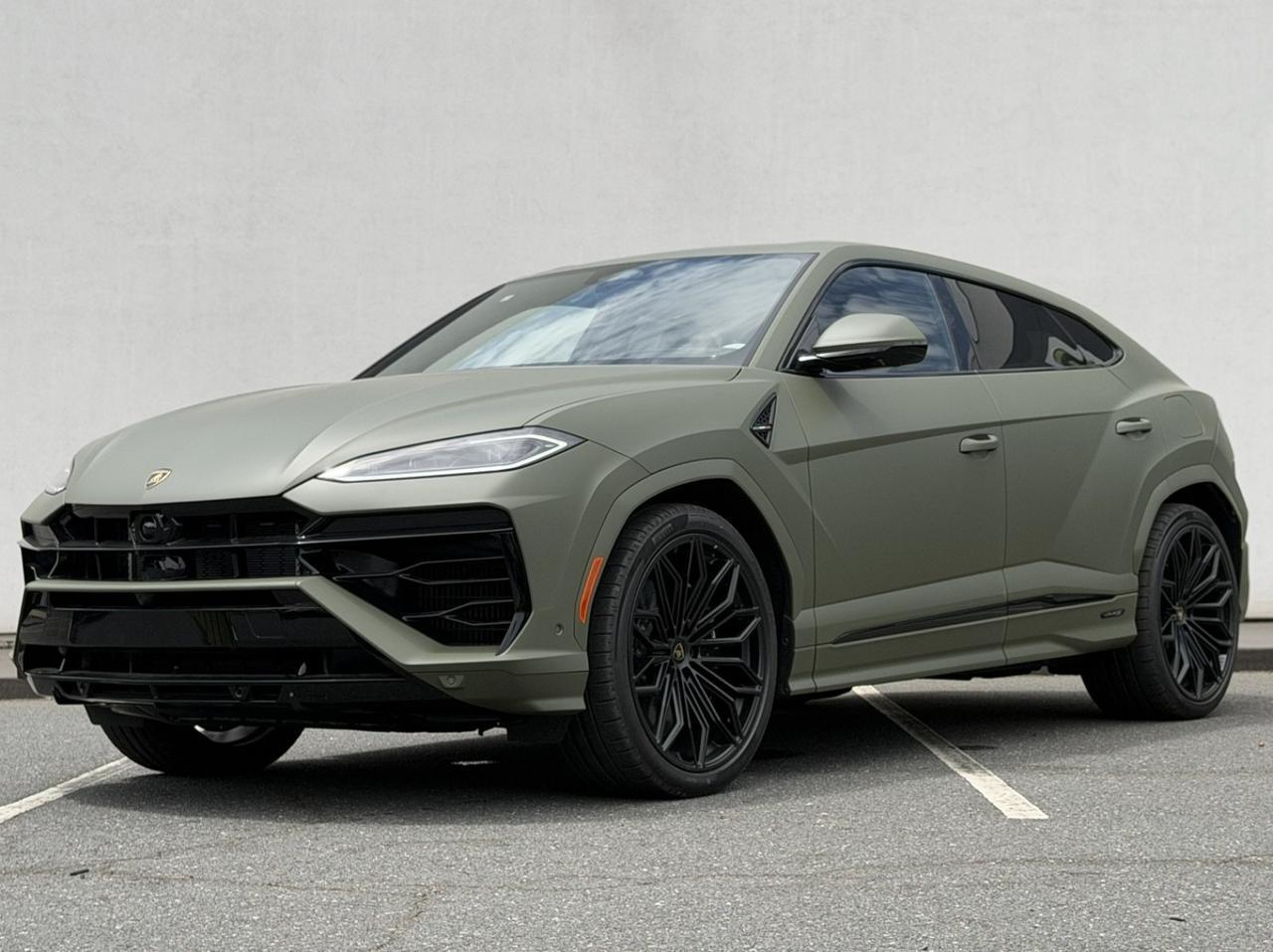 2026 Lamborghini Urus SE Charlotte NC