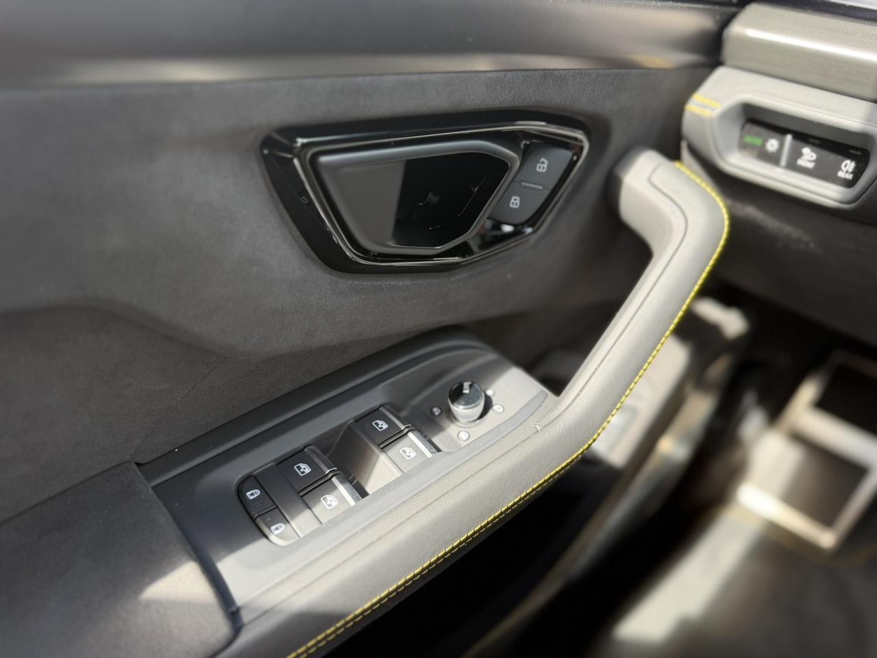 2026 Lamborghini Urus SE Charlotte NC