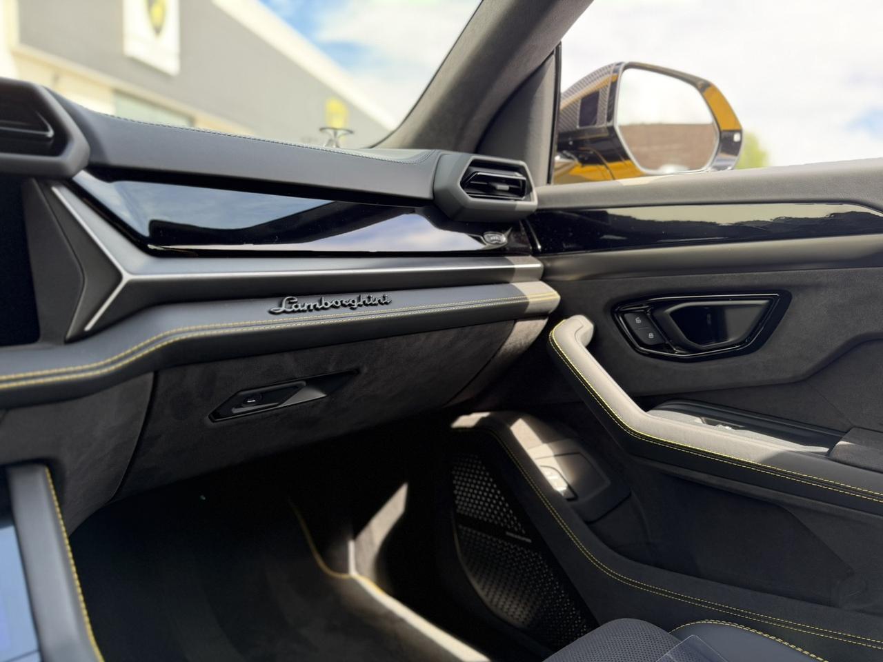 2026 Lamborghini Urus SE Charlotte NC