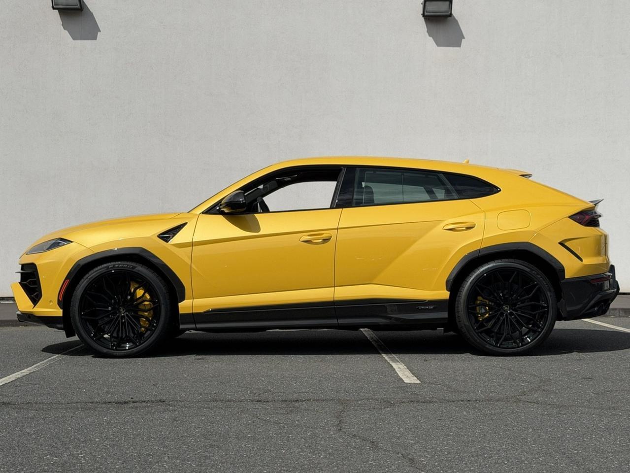 2026 Lamborghini Urus SE Charlotte NC