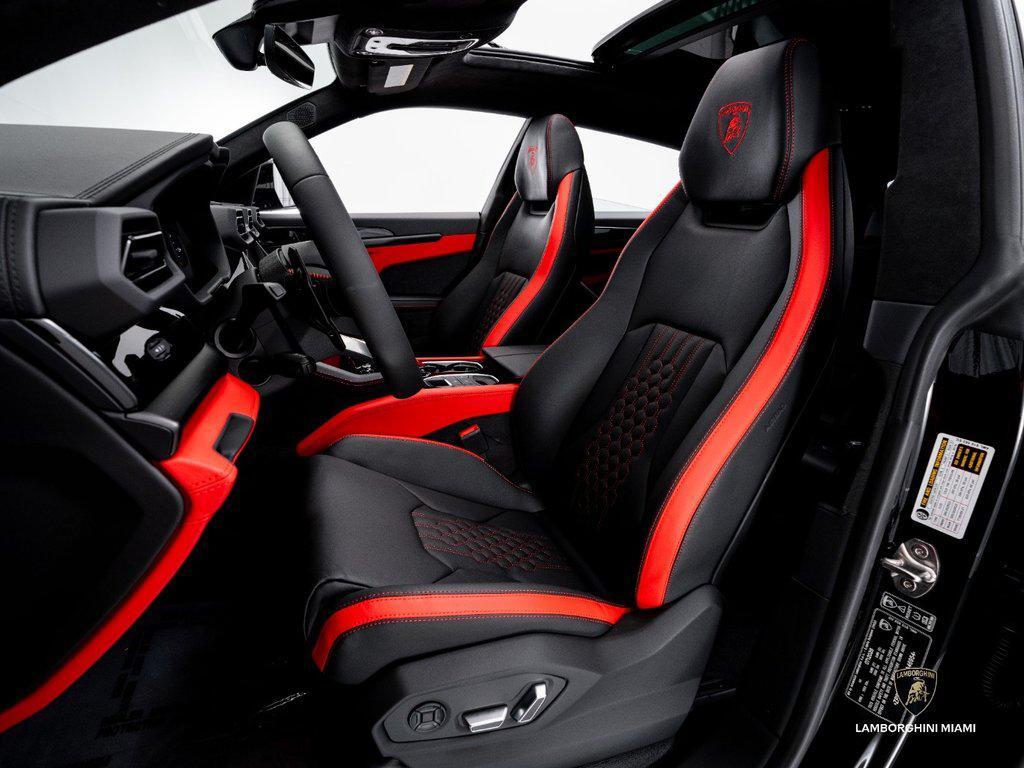 2026 Lamborghini Urus SE North Miami Beach FL