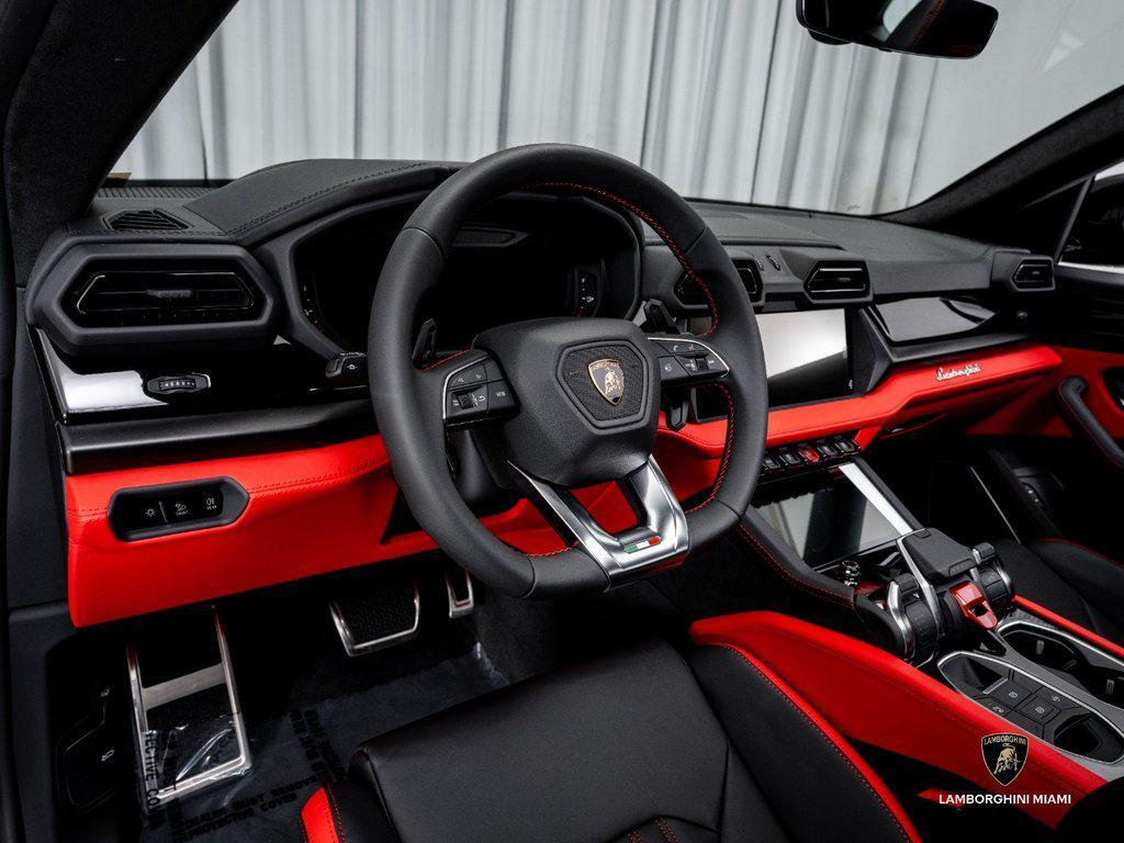 2026 Lamborghini Urus SE North Miami Beach FL
