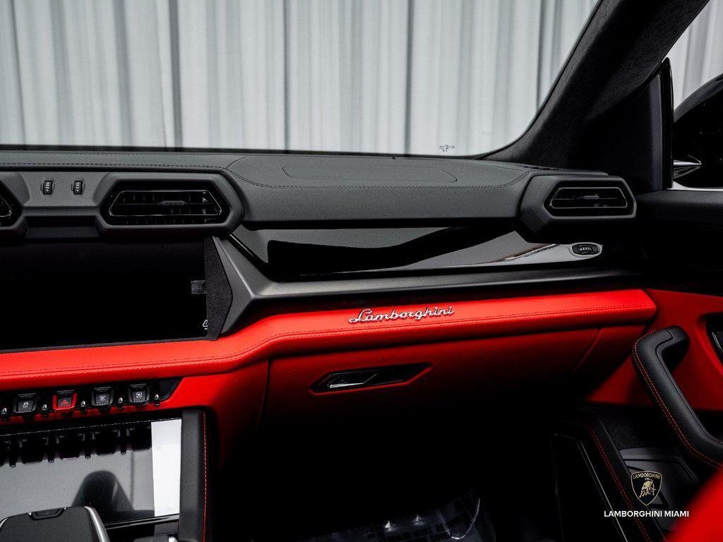 2026 Lamborghini Urus SE North Miami Beach FL