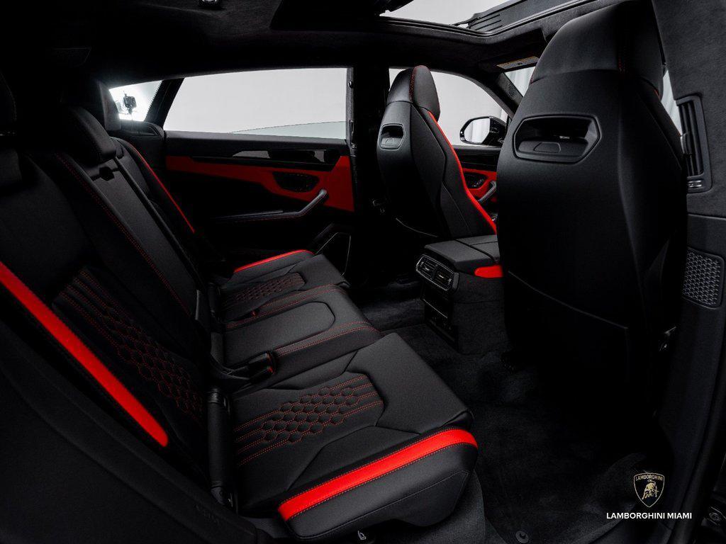 2026 Lamborghini Urus SE North Miami Beach FL
