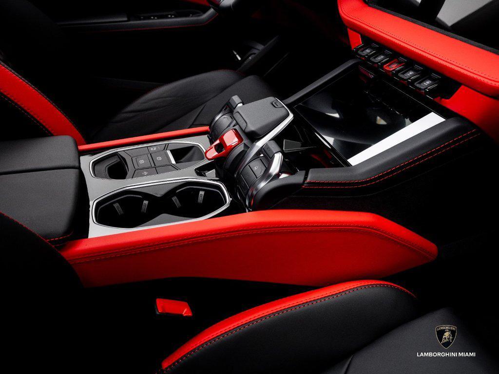 2026 Lamborghini Urus SE North Miami Beach FL