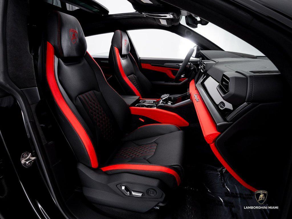 2026 Lamborghini Urus SE North Miami Beach FL