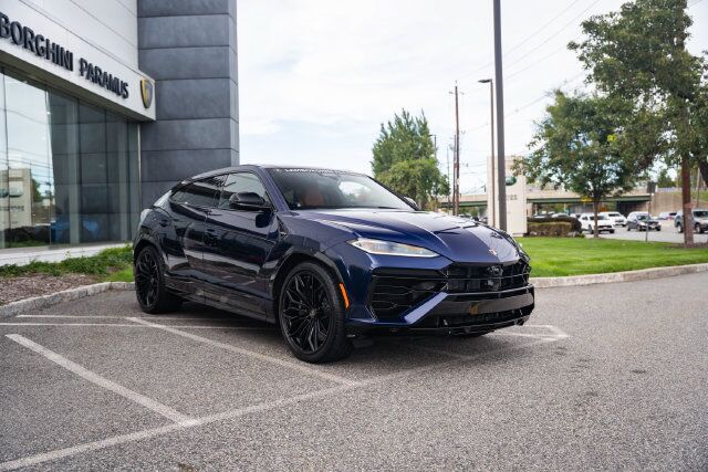2026 Lamborghini Urus SE Paramus NJ