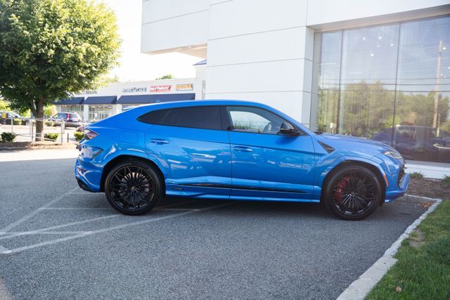 2026 Lamborghini Urus SE Paramus NJ