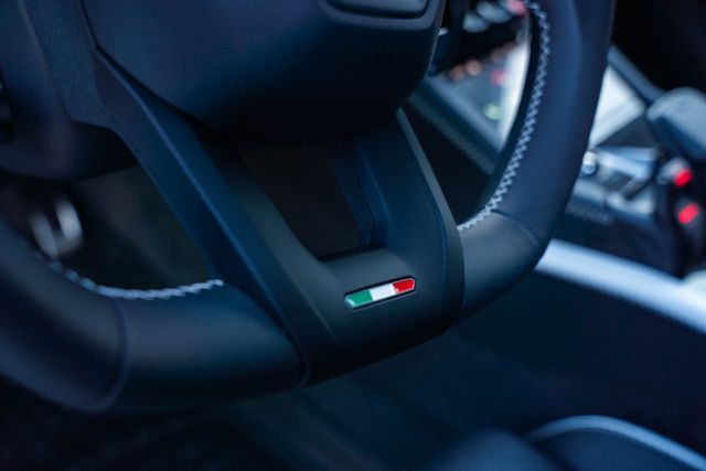 2026 Lamborghini Urus SE Paramus NJ