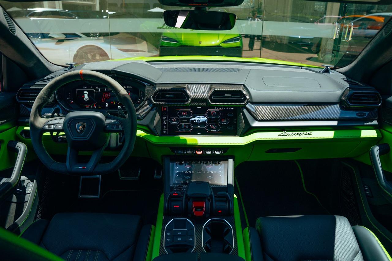 2026 Lamborghini Urus SE SE Lawrence KS
