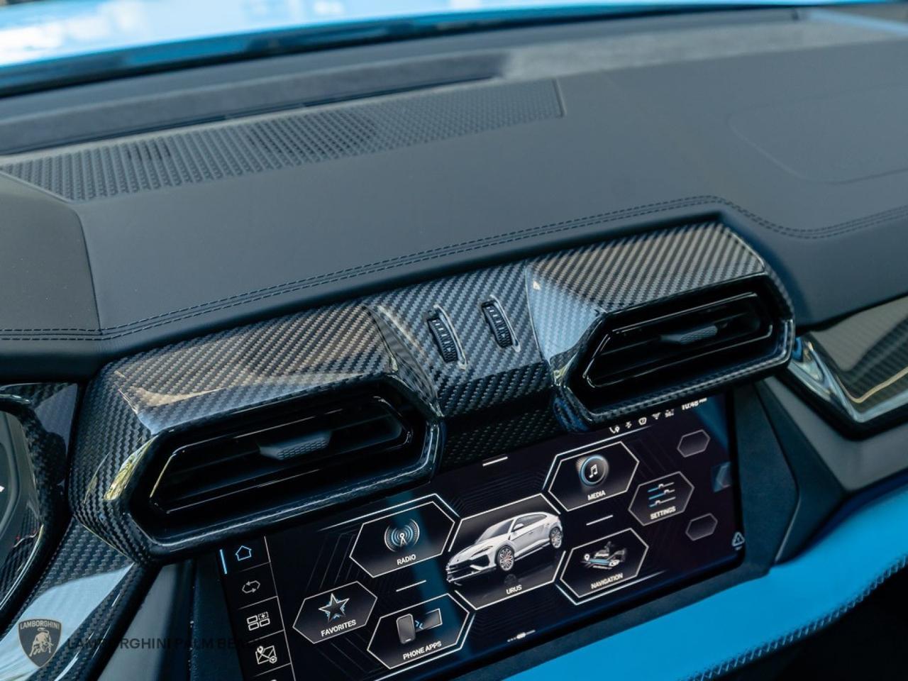 2026 Lamborghini Urus SE West Palm Beach FL