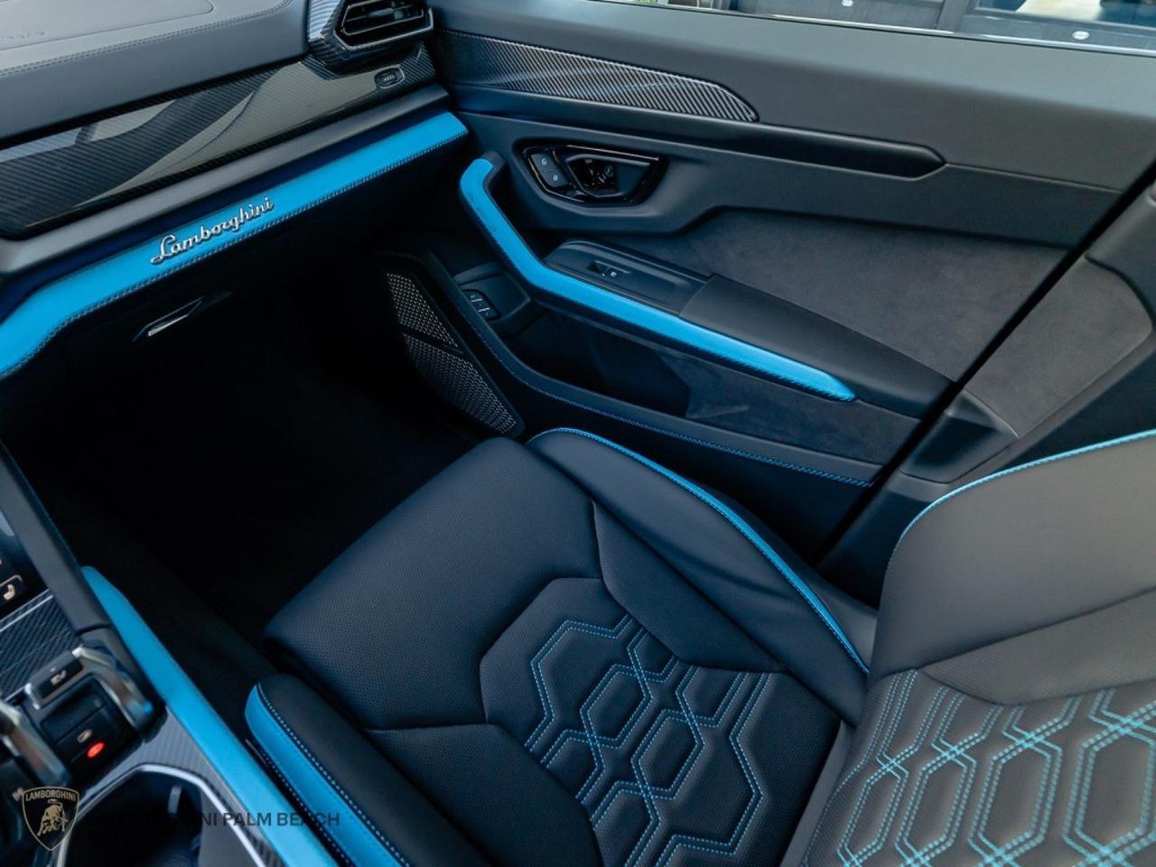 2026 Lamborghini Urus SE West Palm Beach FL
