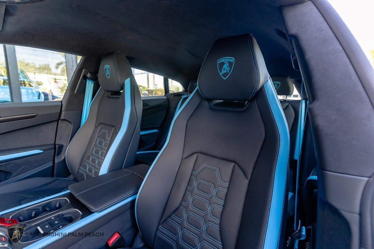 2026 Lamborghini Urus SE West Palm Beach FL