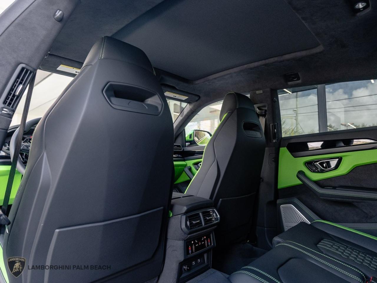 2026 Lamborghini Urus SE West Palm Beach FL