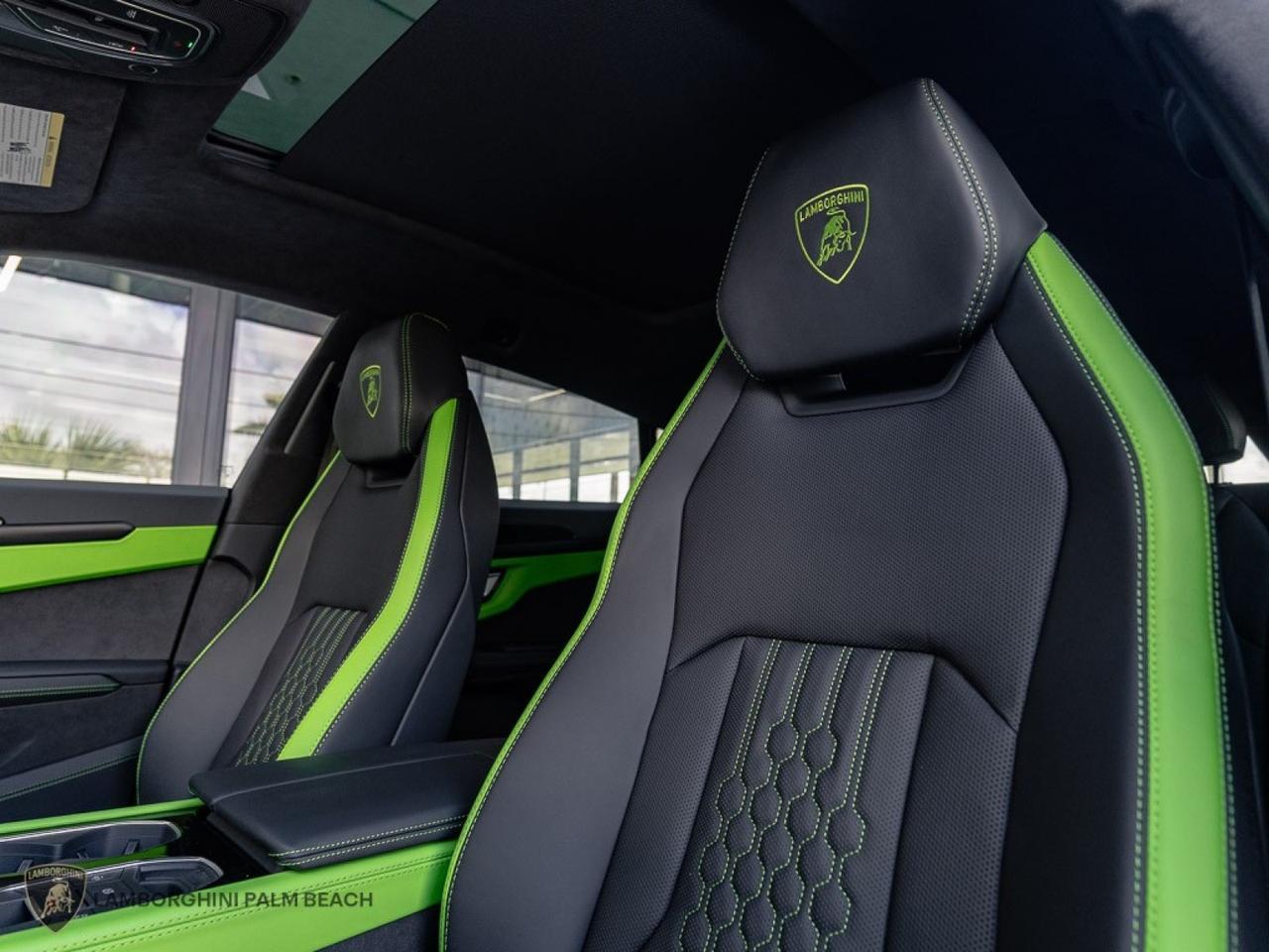 2026 Lamborghini Urus SE West Palm Beach FL