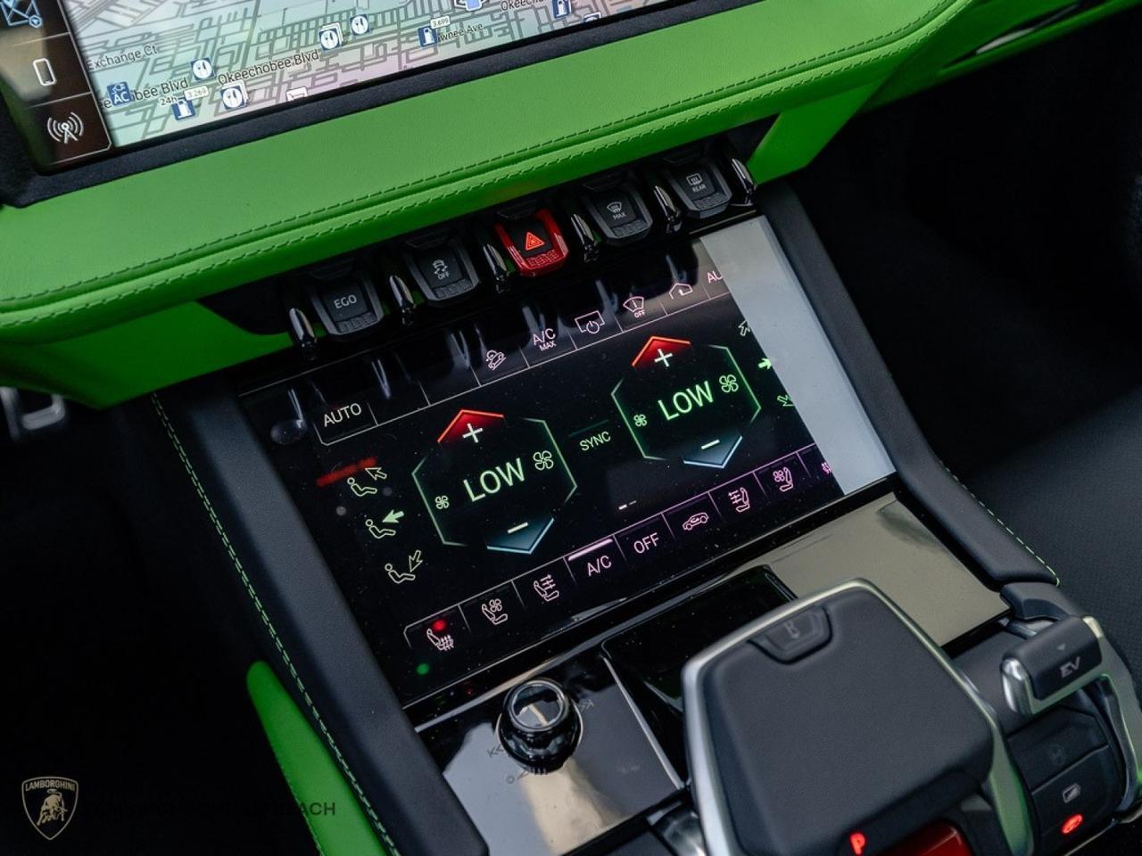 2026 Lamborghini Urus SE West Palm Beach FL