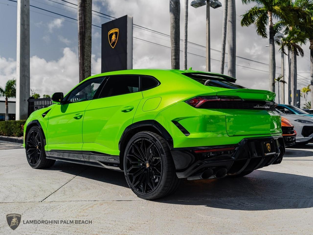 2026 Lamborghini Urus SE West Palm Beach FL