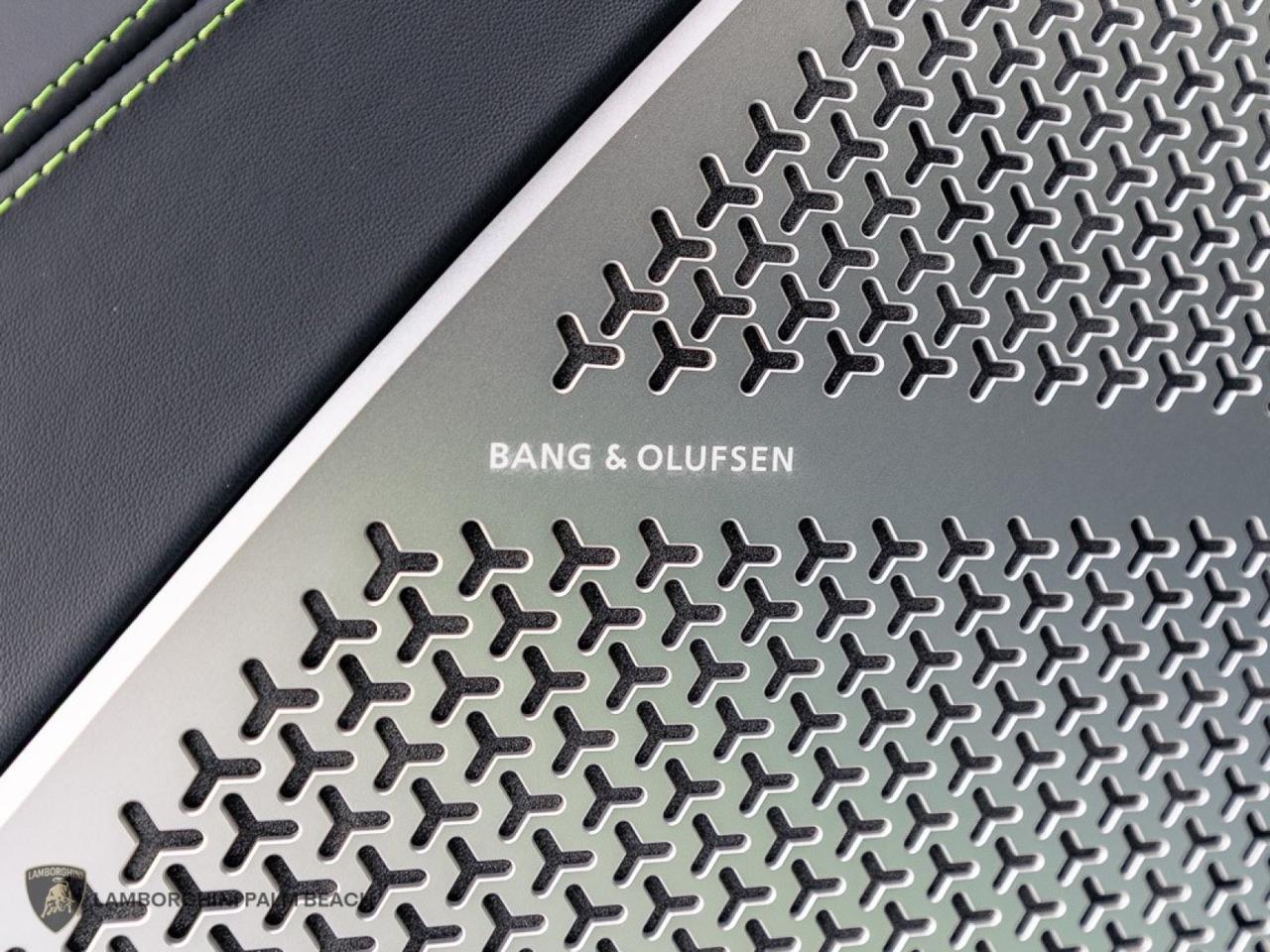 2026 Lamborghini Urus SE West Palm Beach FL