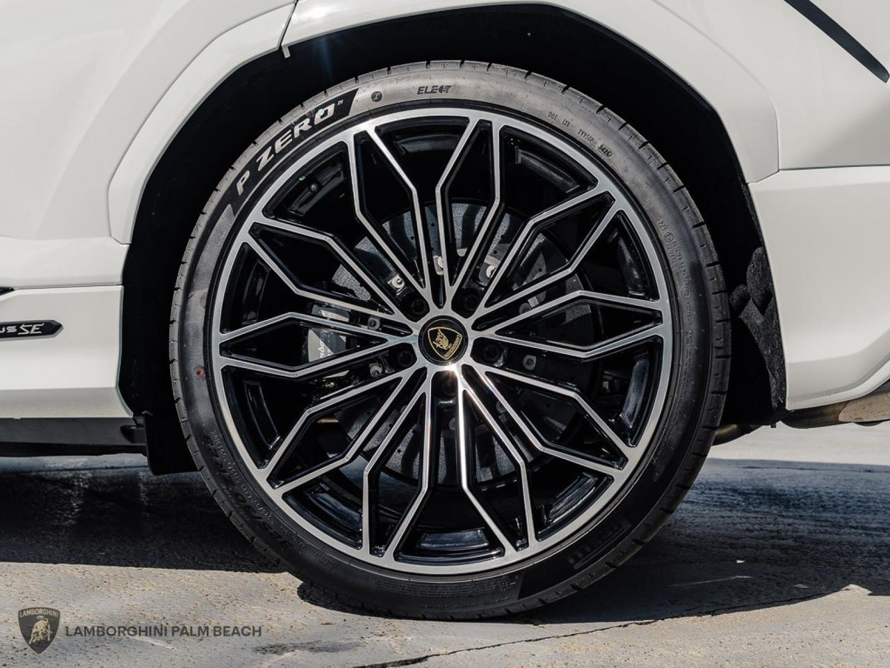 2026 Lamborghini Urus SE West Palm Beach FL